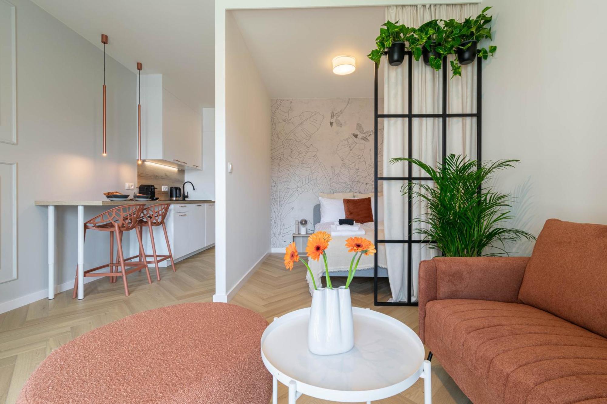 Апартаменти Good Mood Francuska Retreat - Free Parking - Self Check-In Катовіце Екстер'єр фото